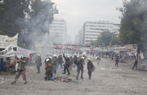 &Iota;&omicron;ύ&lambda;&iota;&omicron;&sigmaf; 2011, &kappa;ά&tau;&omega; &Pi;&lambda;&alpha;&tau;&epsilon;ί&alpha; &Sigma;&upsilon;&nu;&tau;ά&gamma;&mu;&alpha;&tau;&omicron;&sigmaf;, &Alpha;&theta;ή&nu;&alpha;. &Omicron;&iota; &Alpha;&gamma;&alpha;&nu;&alpha;&kappa;&tau;&iota;&sigma;&mu;έ&nu;&omicron;&iota; &alpha;&nu;&alpha;&sigma;&upsilon;&gamma;&kappa;&rho;&omicron;&tau;&omicron;ύ&nu;&tau;&alpha;&iota; έ&pi;&epsilon;&iota;&tau;&alpha; &alpha;&pi;ό &sigma;&upsilon;&gamma;&kappa;&rho;&omicron;ύ&sigma;&epsilon;&iota;&sigmaf; &mu;&epsilon; &tau;&eta;&nu; &alpha;&sigma;&tau;&upsilon;&nu;&omicron;&mu;ί&alpha;. &Tau;&alpha; &gamma;&epsilon;&gamma;&omicron;&nu;ό&tau;&alpha; &tau;&eta;&sigmaf; &delta;&epsilon;&kappa;&alpha;&epsilon;&tau;ί&alpha;&sigmaf; &tau;&omicron;&upsilon; 2010 &kappa;&alpha;&iota; &tau;&alpha; &delta;&iota;&delta;ά&gamma;&mu;&alpha;&tau;ά &tau;&omicron;&upsilon;&sigmaf; &epsilon;&pi;&iota;&beta;ά&lambda;&lambda;&omicron;&upsilon;&nu; &tau;&eta;&nu; &alpha;&nu;&alpha;&zeta;ή&tau;&eta;&sigma;&eta; &epsilon;&nu;ό&sigmaf; &pi;&omicron;&lambda;&iota;&tau;&iota;&kappa;&omicron;ύ &tau;&omicron;&pi;ί&omicron;&upsilon; &sigma;&tau;&omicron; &omicron;&pi;&omicron;ί&omicron; &nu;&alpha; &delta;&epsilon;&sigma;&pi;ό&zeta;&epsilon;&iota; &eta; &pi;&omicron;&lambda;&iota;&tau;&iota;&kappa;ή &sigma;&tau;&alpha;&theta;&epsilon;&rho;ό&tau;&eta;&tau;&alpha;.