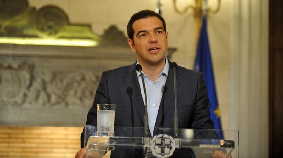 O Aλέξης Τσίπρας αναγγέλλει δημοψήφισμα ουσιαστικά για την Ευρώπη και το ευρώ.
