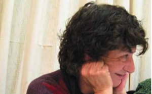 H &Mu;&alpha;&rho;ί&alpha; &Lambda;&alpha;ϊ&nu;ά &phi;&omega;&tau;&omicron;&gamma;&rho;&alpha;&phi;&eta;&mu;έ&nu;&eta; &alpha;&pi;ό &tau;&omicron;&nu; &Pi;&alpha;&nu;&alpha;&gamma;&iota;ώ&tau;&eta; &Iota;&omega;&alpha;&nu;&nu;ί&delta;&eta;. &Pi;&omicron;&rho;&tau;&rho;έ&tau;&omicron; &tau;&eta;&sigmaf; &pi;&omicron;&iota;ή&tau;&rho;&iota;&alpha;&sigmaf; &tau;&rho;&alpha;&beta;&eta;&gamma;&mu;έ&nu;&omicron; &sigma;&tau;&iota;&sigmaf; 18 &Delta;&epsilon;&kappa;&epsilon;&mu;&beta;&rho;ί&omicron;&upsilon; 2006, &pi;&omicron;&upsilon; &pi;&rho;&omega;&tau;&omicron;&delta;&eta;&mu;&omicron;&sigma;&iota;&epsilon;ύ&tau;&eta;&kappa;&alpha;&nu; &sigma;&tau;&omicron; Books' Journal #149.