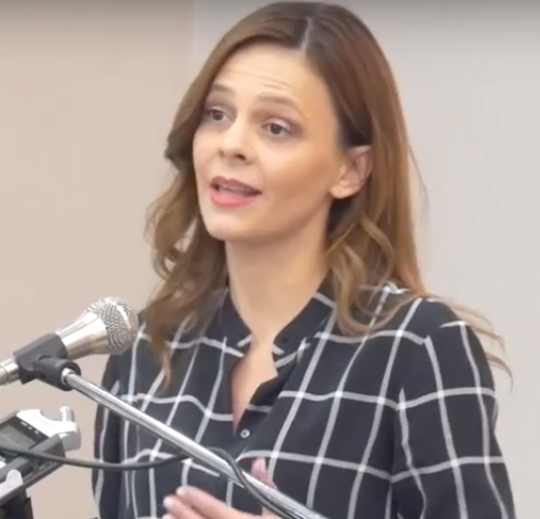 Η Έφη Αχτσιόγλου, που έθεσε υποψηφιότητα για την προεδρία του ΣΥΡΙΖΑ.