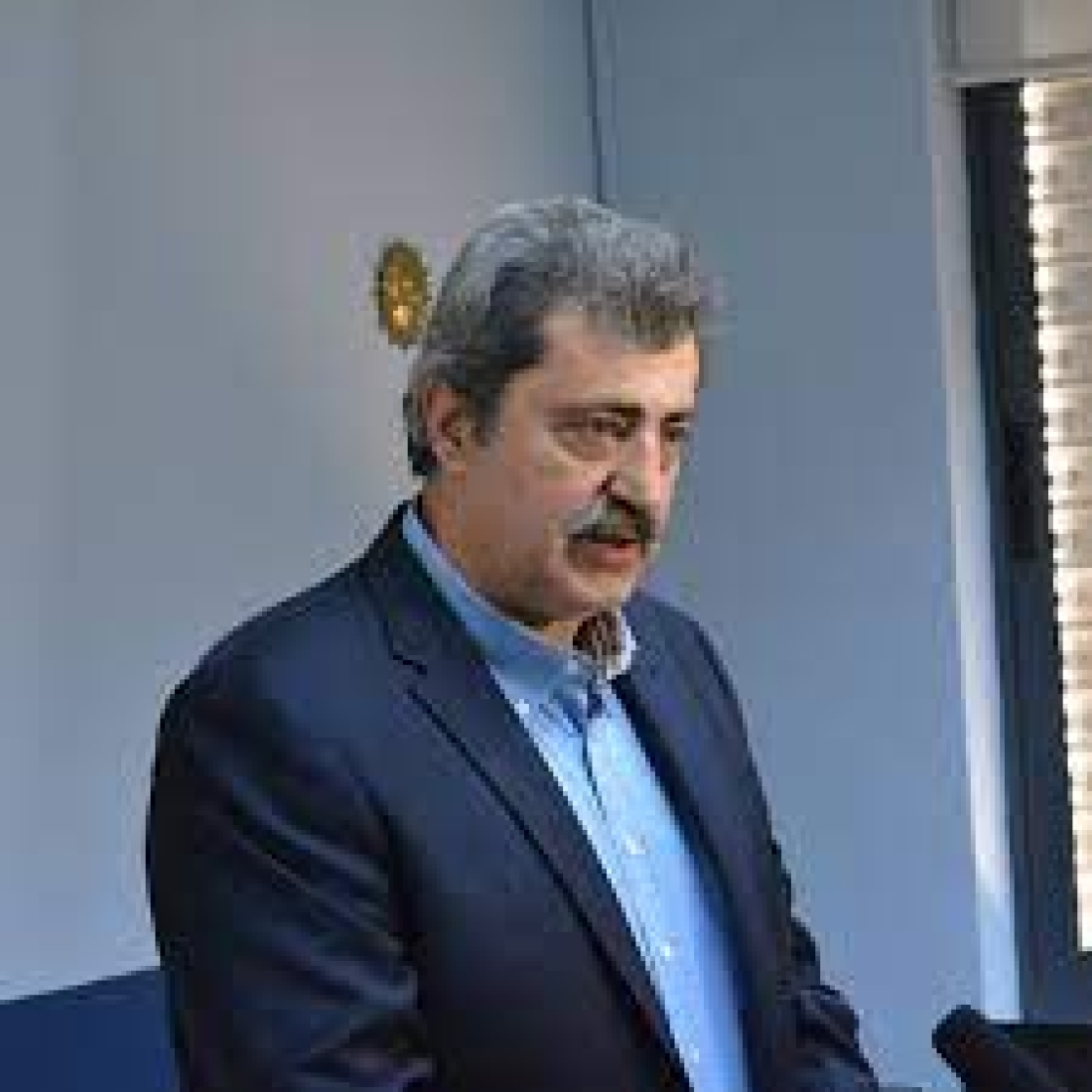Ο Παύλος Πολάκης. Βουλευτής του ΣΥΡΙΖΑ και πρώην υπουργός, πρόβλημα για το προφίλ που επιδιώκει να διαδώσει ο ΣΥΡΙΖΑ προκειμένου να προσεγγίσει τη μεσαία τάξη στις επόμενες εκλογές.