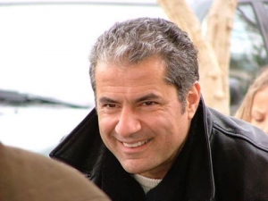 &Omicron; &Gamma;&iota;ά&nu;&nu;&eta;&sigmaf; &Tau;&sigma;&alpha;&mu;&omicron;&upsilon;&rho;&gamma;&kappa;έ&lambda;&eta;&sigmaf;. 