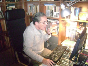 O Bαγγέλης Καργούδης.