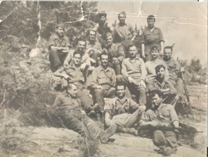 H ομάδα του ΕΑΜίτη Ηλία Καφαντάρη (καπετάν Αδαμάντιος), η οποία, αν και χωρίς την έγκριση του ΕΑΜ, συμμετείχε καθοριστικά στη νικηφόρα για τις δυνάμεις της αντίστασης μάχη της Μερίτσας (13/2/2021).
