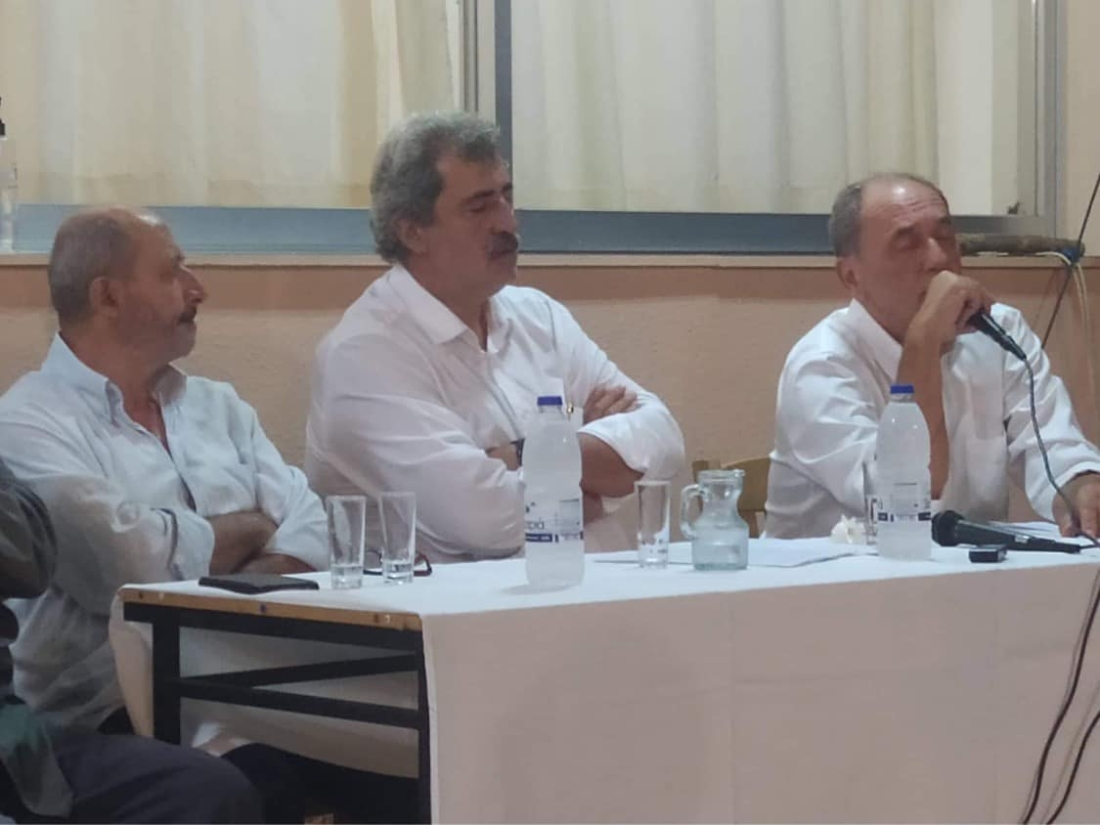 Στο κέντρο αυτής της φωτογραφίας, ένας προοδευτικός!